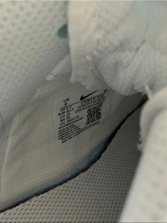 Nike Triple White Low-Top Leather Sneakers - Picture 6 of 6